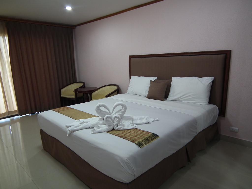 Отдых в отеле Abricole Pattaya (ex. Pattaya Hill Resort) пляж Паттаи