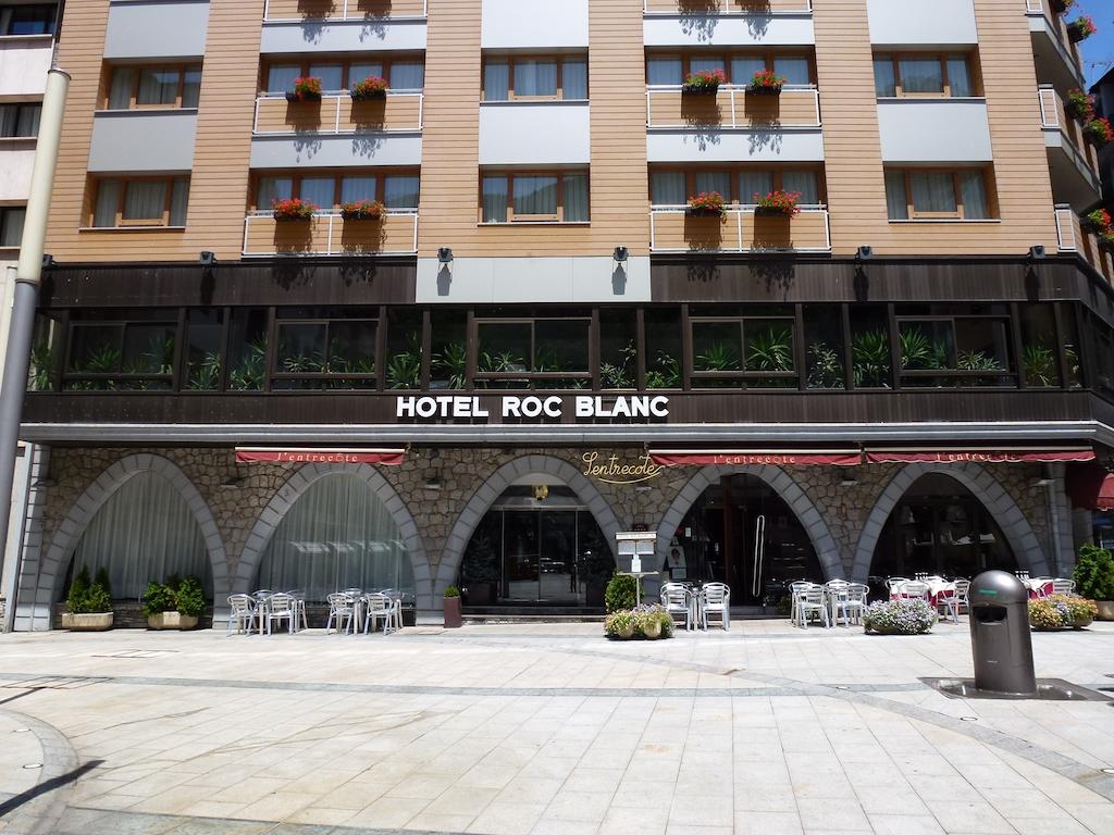 Цены в отеле Roc Blanc