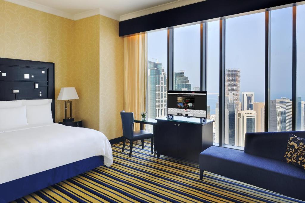 Доха (місто), Marriott Marquis City Center Doha Hotel, 5