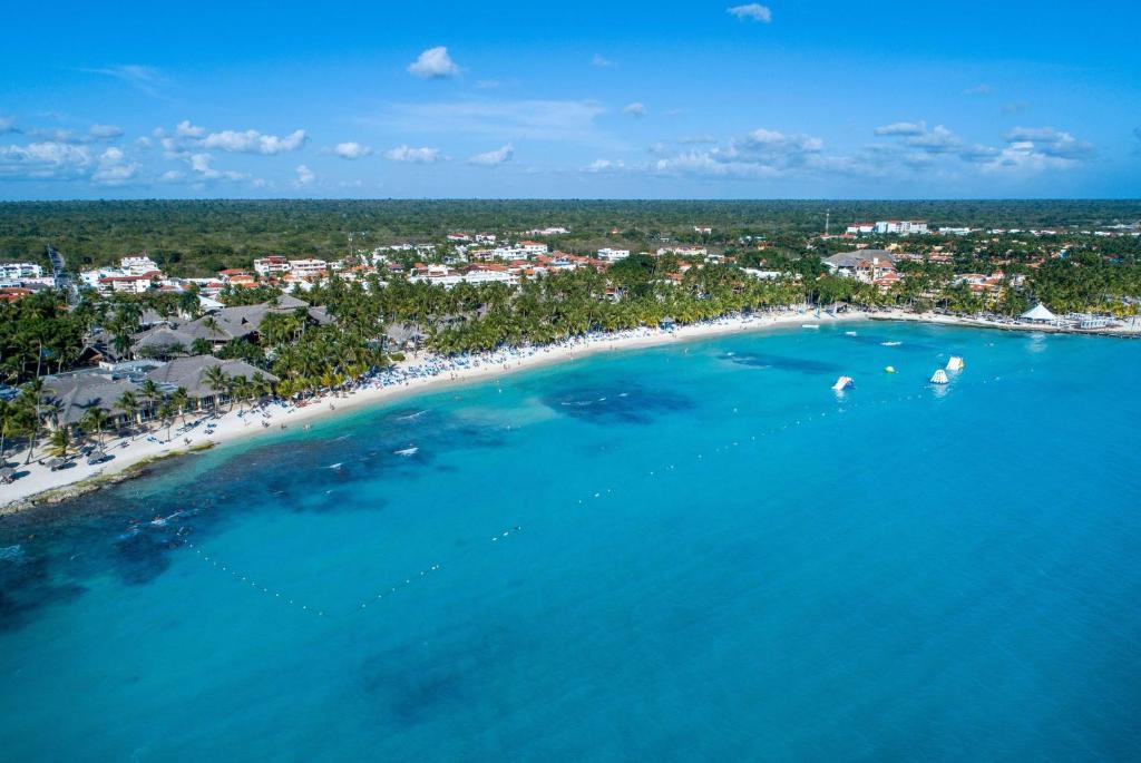 Tours to the hotel Viva Wyndham Dominicus Beach