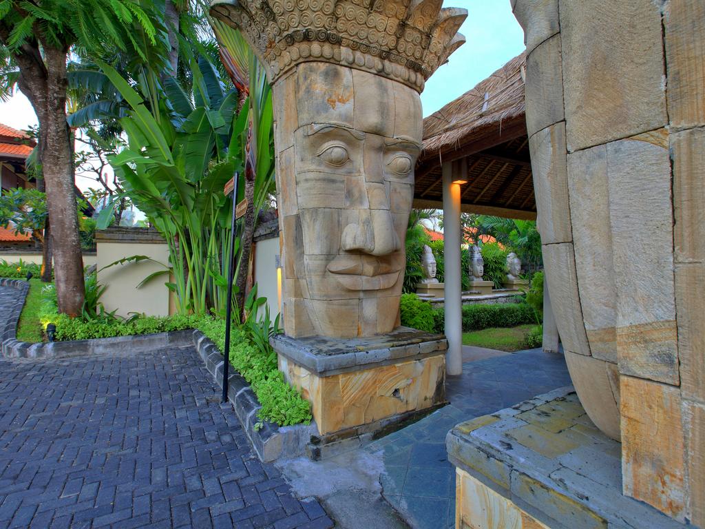 Ціни в готелі Radisson Bali Tanjung Benoa