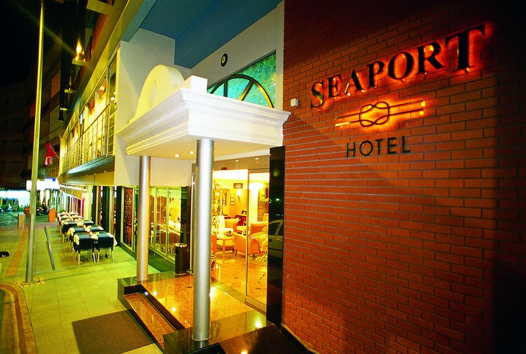 Відпочинок в готелі Seaport Hotel