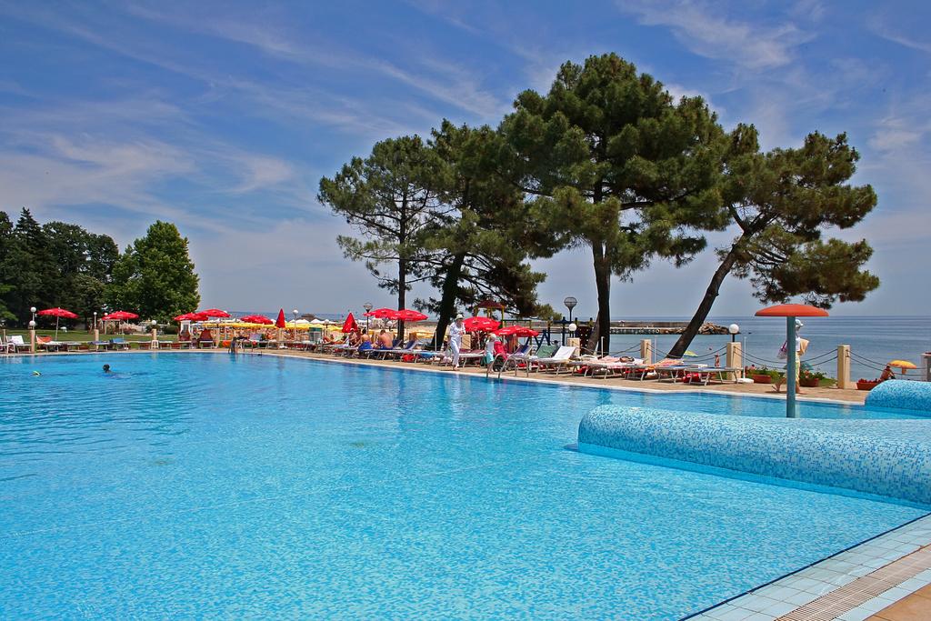 Горящие туры в отель Lotos (Riviera)