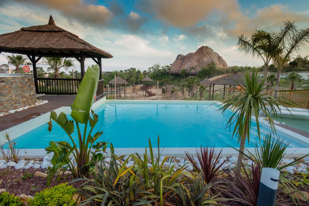 Туры в отель Magic Natura Animal Waterpark Polynesian Lodge Resort