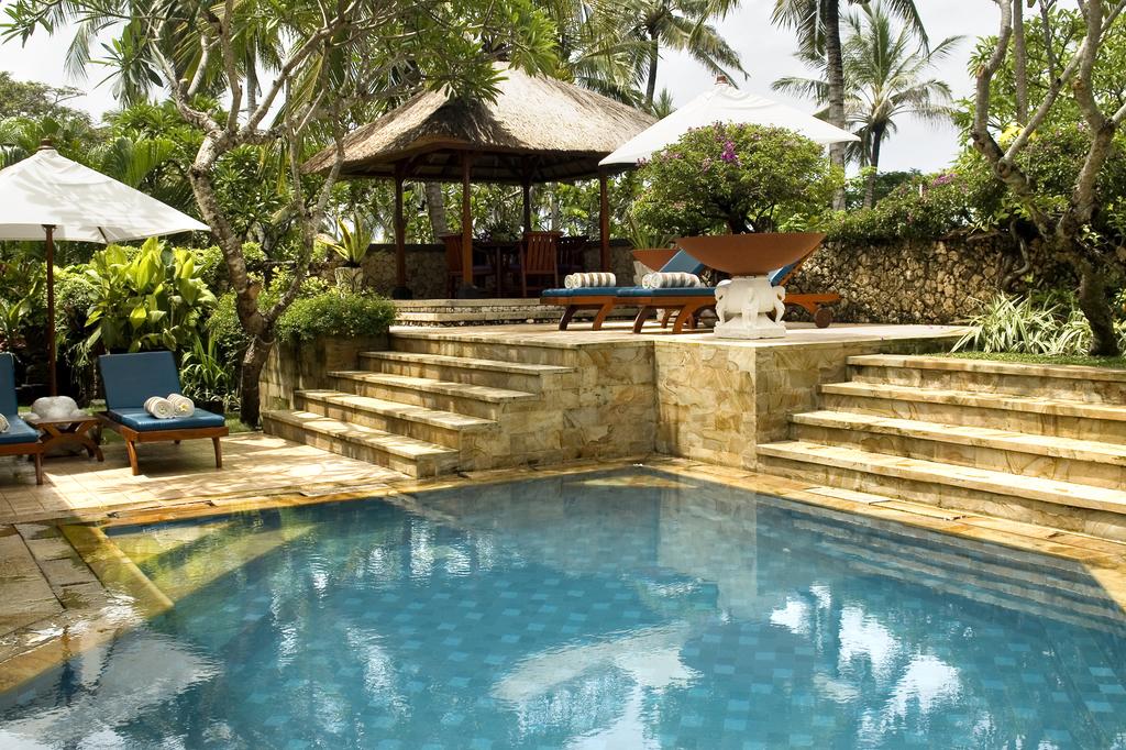 Відпочинок в готелі Nusa Dua Beach Hotel & Spa