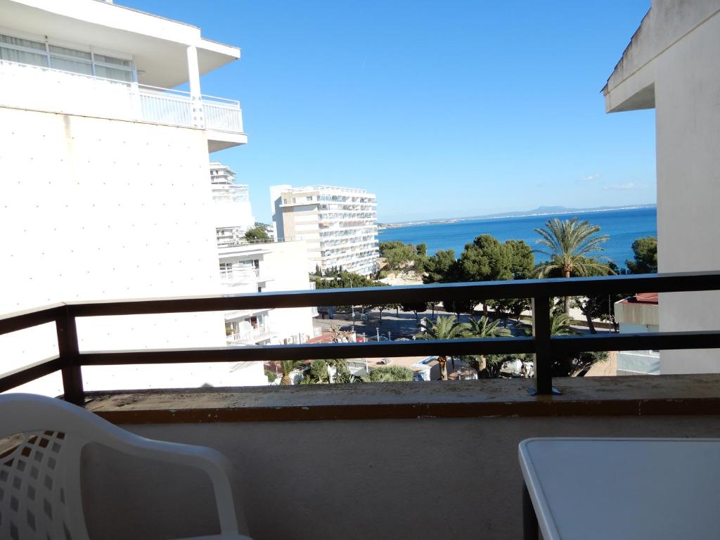 Отдых в отеле Apartamentos Marina - Palmanova Майорка (остров) Испания