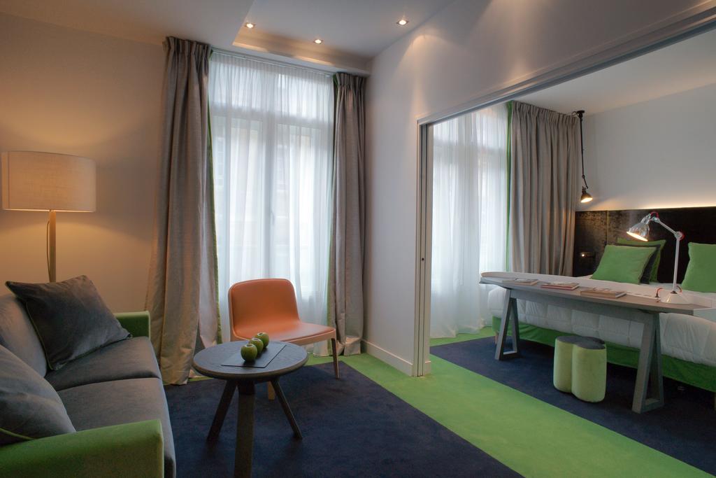 Відпочинок в готелі Bel Ami Париж Франція