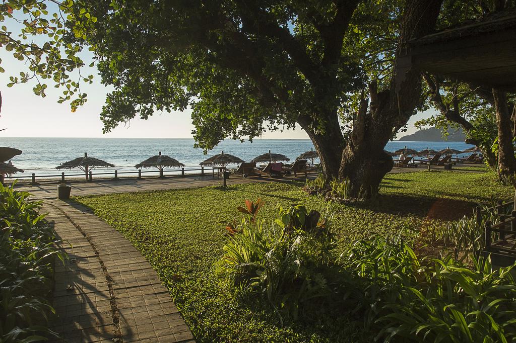 Фото отеля Thande Beach Hotel