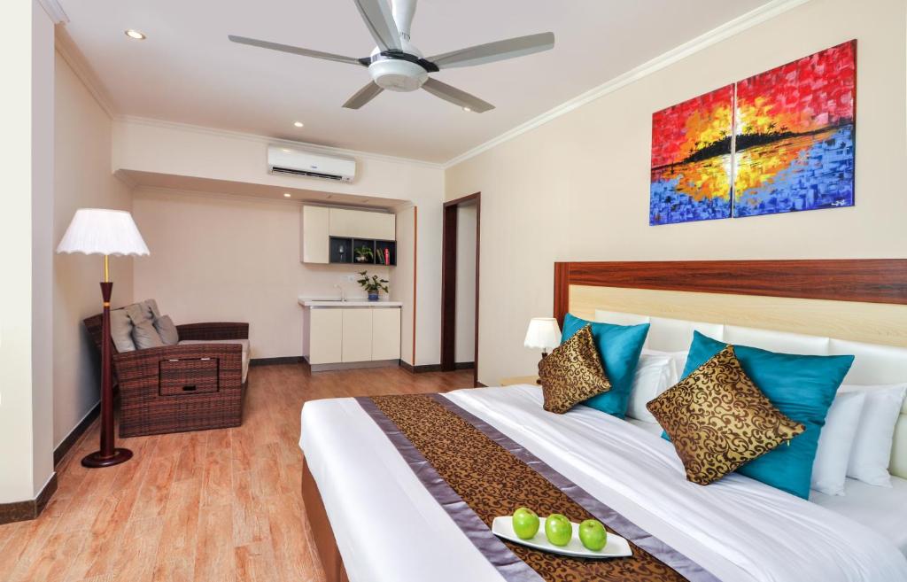 Мальдивы Triton Beach Hotel & Spa
