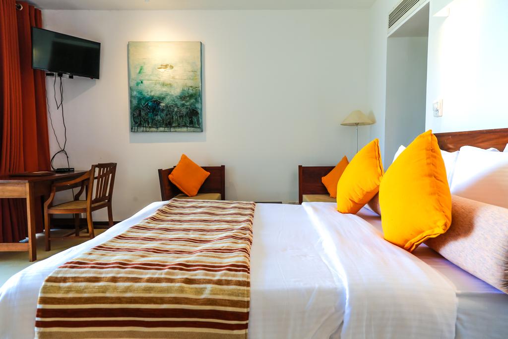 Hotel guest reviews Oak Ray Haridra Beach Resort