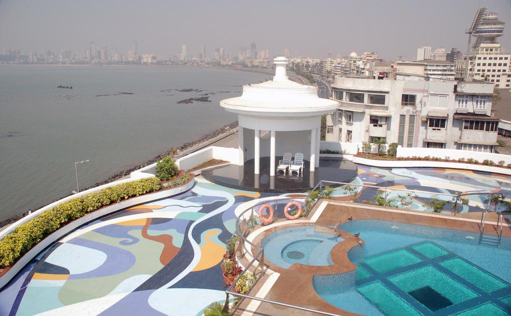 Мумбаи Hotel Marine Plaza