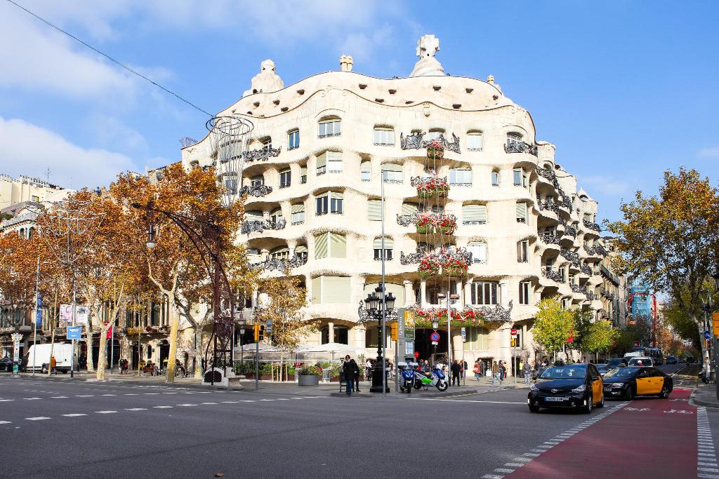 Туры в отель Casagrand Luxury Apartments Барселона Испания