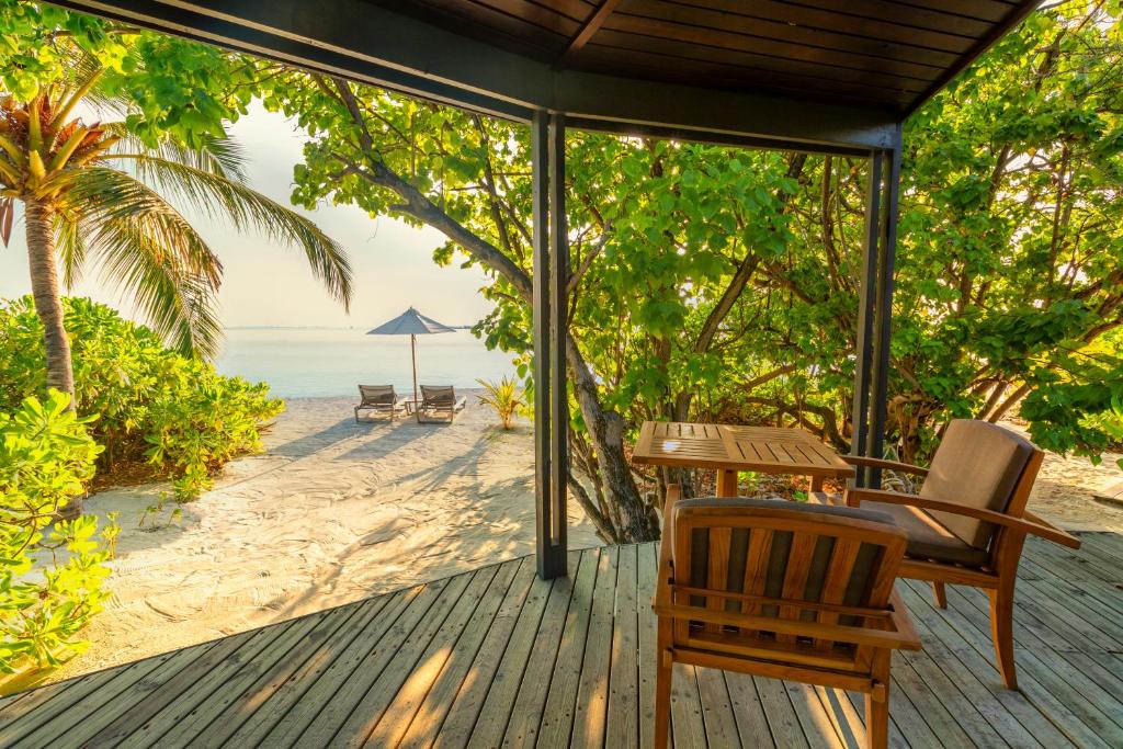 Komandoo Island Resort Мальдіви ціни
