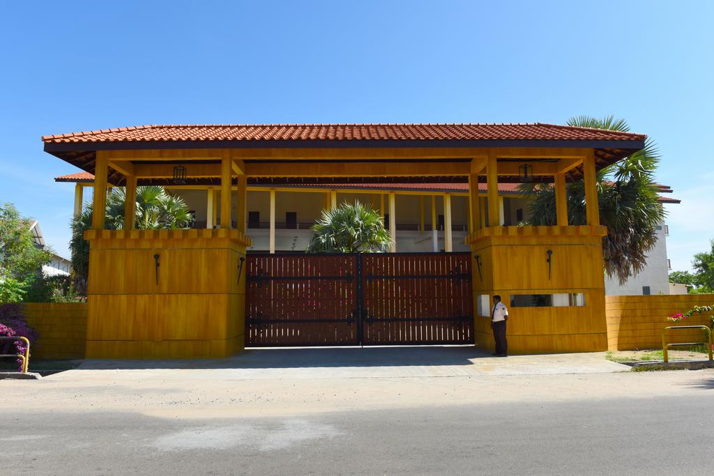 Passi Villa, Pasikudah prices
