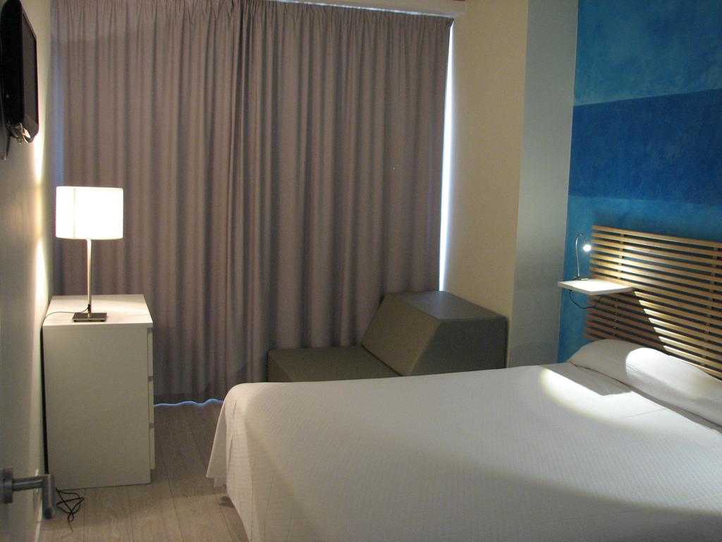 Цены в отеле Apart-hotel Serrano Recoletos