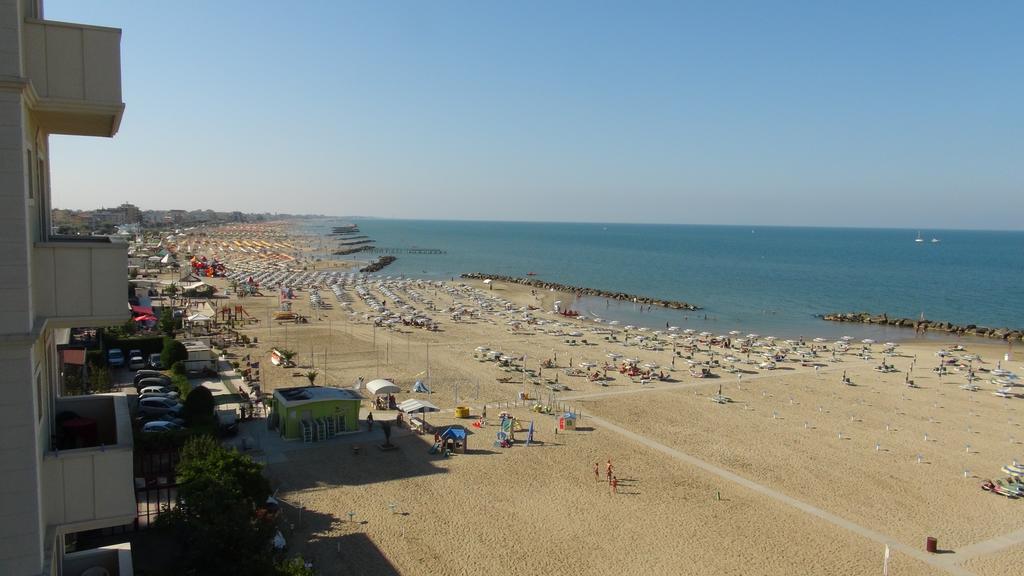 Imperial Beach (Rimini), Ріміні