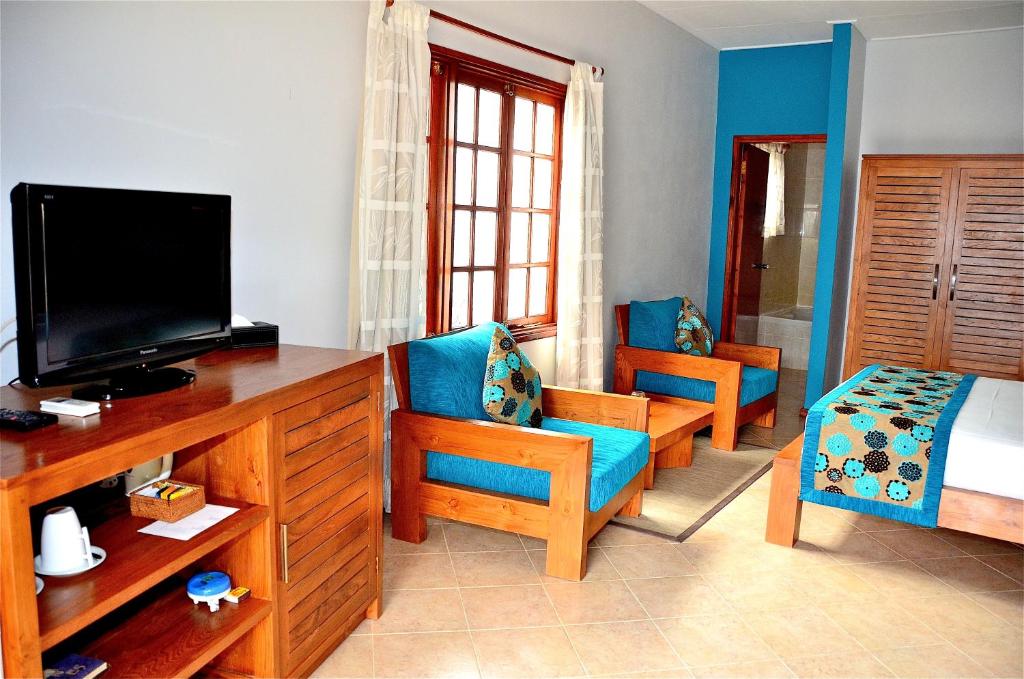 Praslin Island Villas De Mer Hotel prices