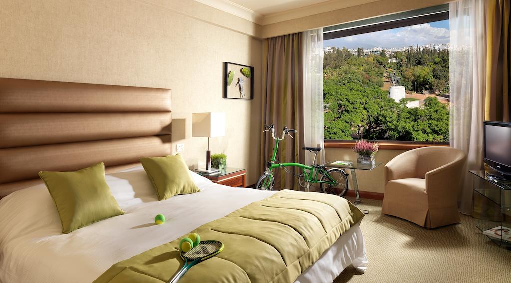 Hotel guest reviews Radisson Blu Park Hotel Athens
