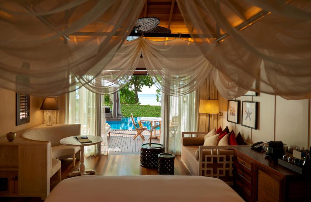 Відпочинок в готелі Story Seychelles (ex. The H Resort Beau Vallon Beach)