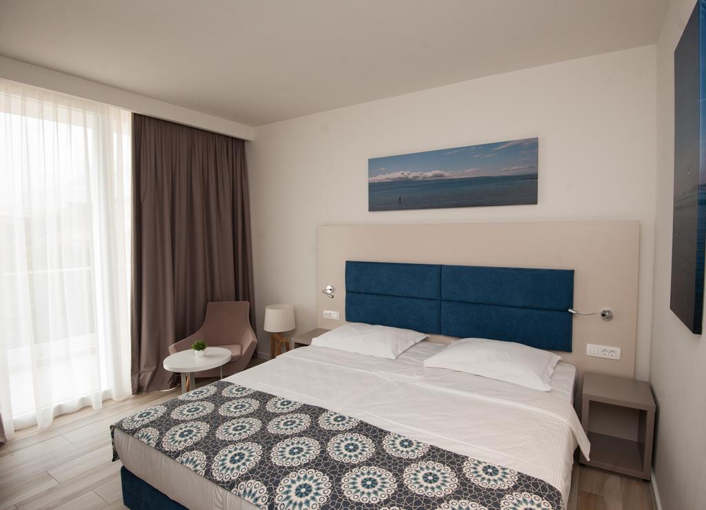 Hot tours in Hotel Romana Beach Resort Makarska Croatia