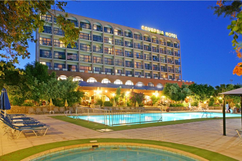 Navarria Blue Hotel, Лімассол, Кіпр, фотографії турів