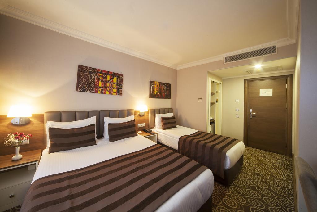 Відпочинок в готелі Delta Hotel Стамбул