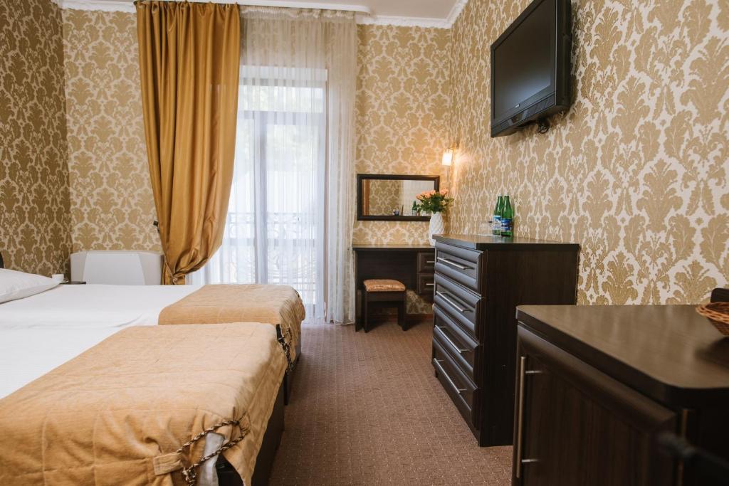 Туры в отель Golden Crown Трускавец Украина