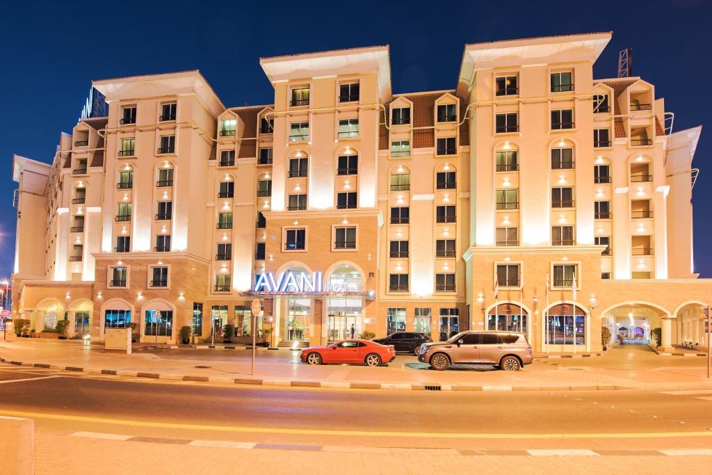 Avani Deira Dubai Hotel (ex. Movenpick Hotel), Zjednoczone Emiraty Arabskie, Dubaj (miasto), wakacje, zdjęcia i recenzje