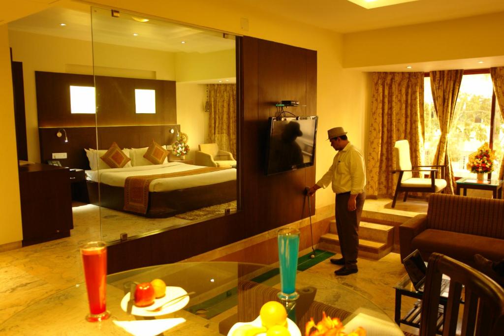 The Oasis Hotel, Вадодара, Индия, фотографии туров