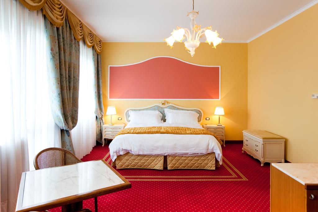 Горящие туры в отель Grand Hotel Trieste & Victoria Абано-Терме
