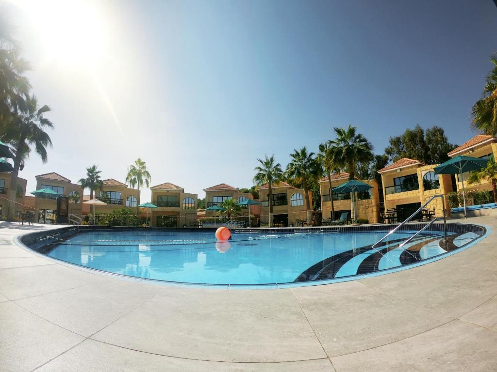 Отель, Palma Beach Resort & Spa