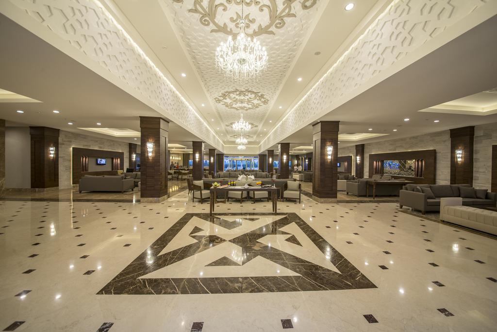 Ceny hoteli Ramada Resort Lara