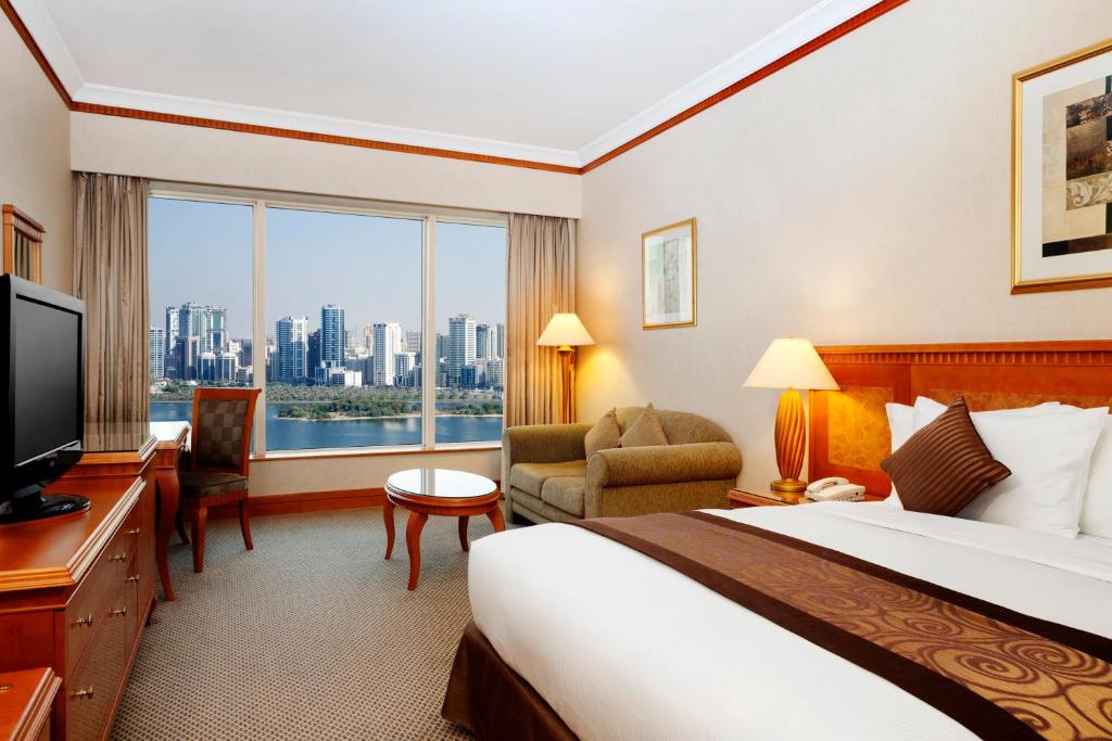 Отель, 5, Corniche Hotel Sharjah (ex. Hilton Sharjah)