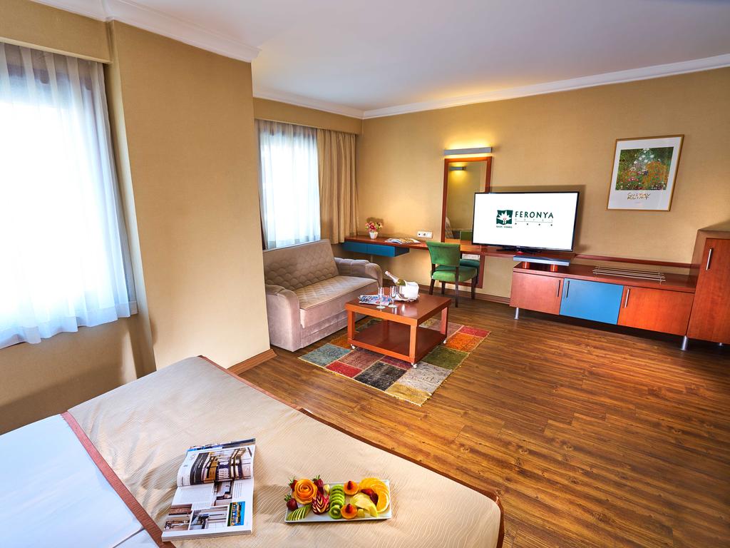Отель, Feronya Hotel