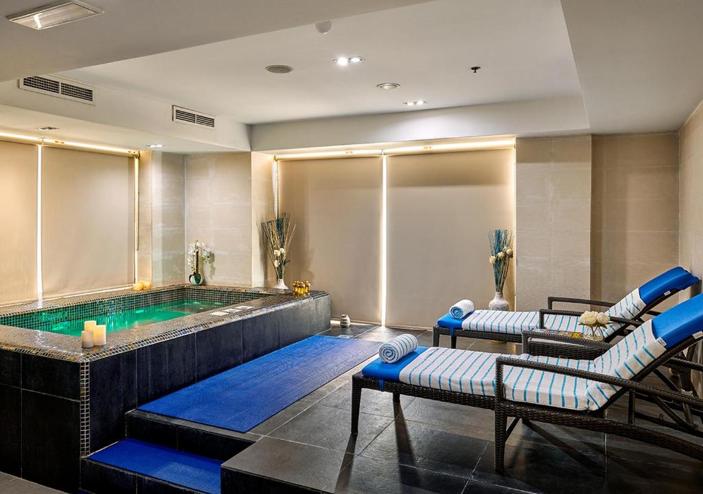 Ramada Hotel and Suites by Wyndham Dubai Jbr (ex. Hawthorn Suites), ОАЕ, Дубай (пляжні готелі), тури, фото та відгуки