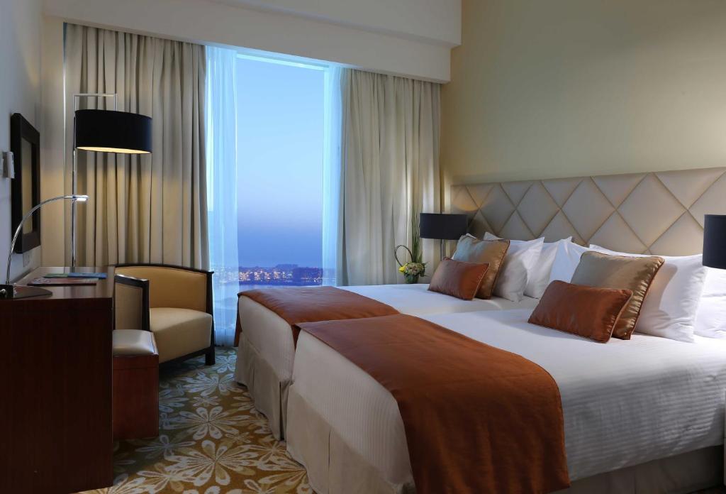 La Suite Dubai Hotel & Apartments (ex. Fraser Suites) цена
