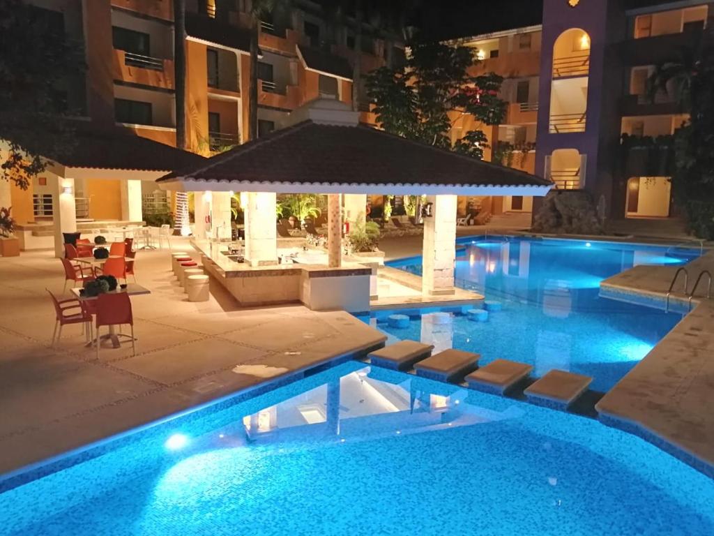 Горящие туры в отель Adhara Hacienda Cancun