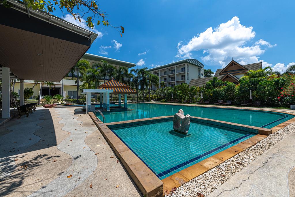 Отель, Таиланд, южный Пхукет, Blue Beach Grand Resort & Spa (ex. Chalong Beach Hotel & Spa)