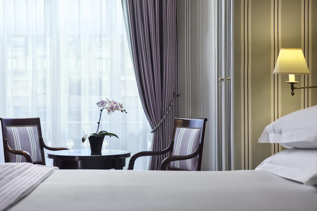 Tours to the hotel Astor Saint Honore Hotel Paris France