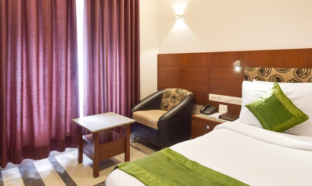 Hotel Ambassador Ahmedabad, Индия, Ахмадабад, туры, фото и отзывы