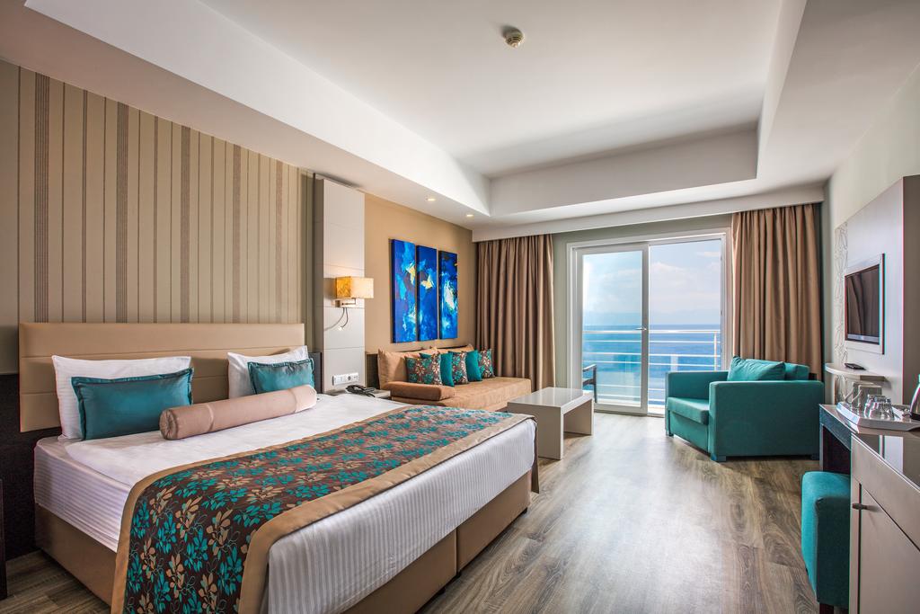 Odpoczynek w hotelu Aria Claros Beach & Spa Resort
