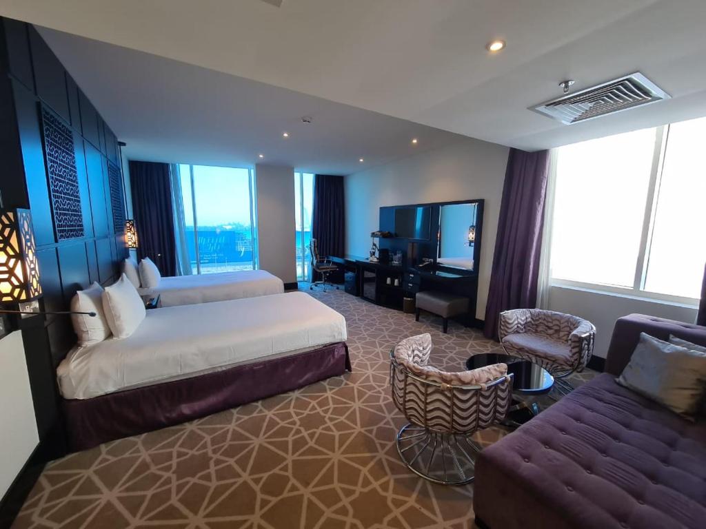 Дубай (город) Holiday Inn Al Barsha цены