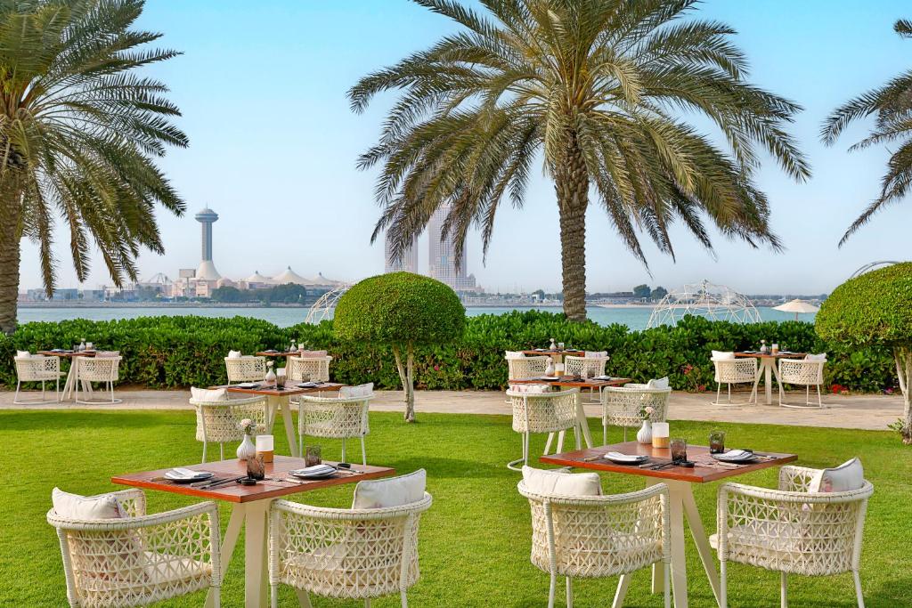Odpoczynek w hotelu The St. Regis Abu Dhabi Abu Dabi Zjednoczone Emiraty Arabskie