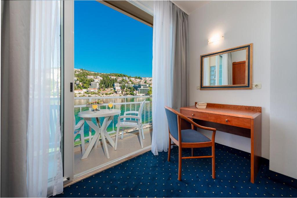 Vis Hotel, Dubrovnik, Croatia, photos of tours
