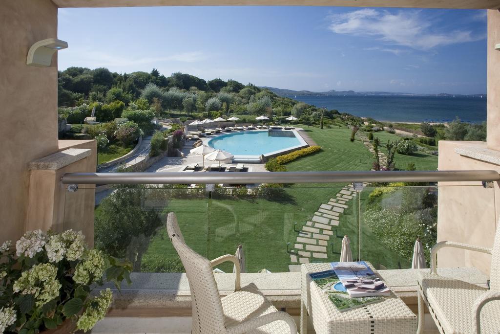 Горящие туры в отель L'Ea Bianca Luxury Resort Ольбия