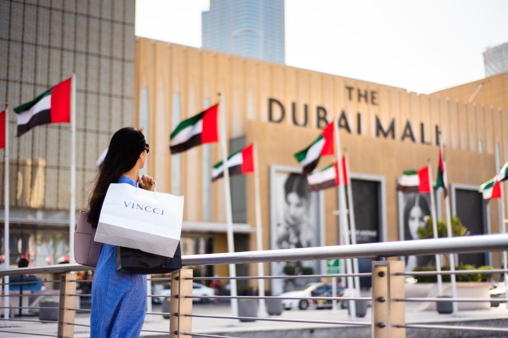Горящие туры в отель Movenpick Hotel and Apartments Bur Dubai