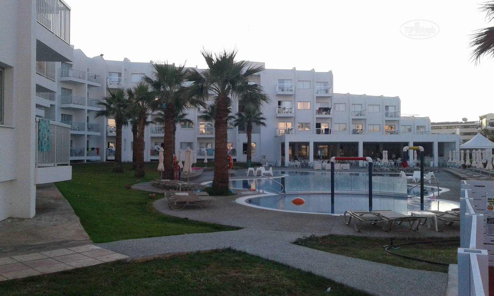 Papantonia Hotel Apartment, Протарас, Кіпр, фотографії турів