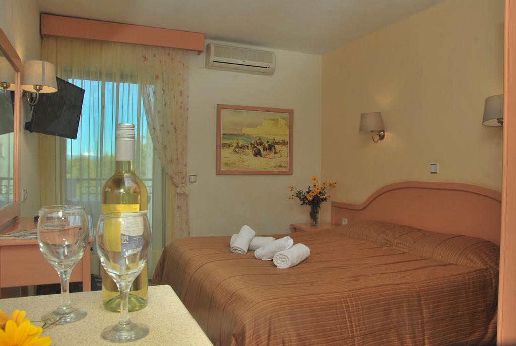 Відпочинок в готелі Bomo Chrousso Village Hotel
