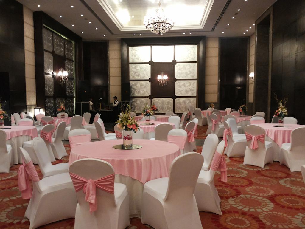 Отдых в отеле The Pllazio Hotel Gurgaon Дели Индия