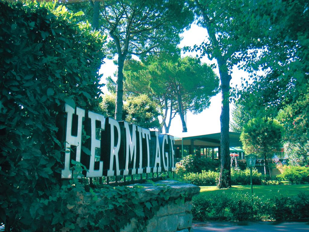 Отдых в отеле Hermitage Hotel & Resort